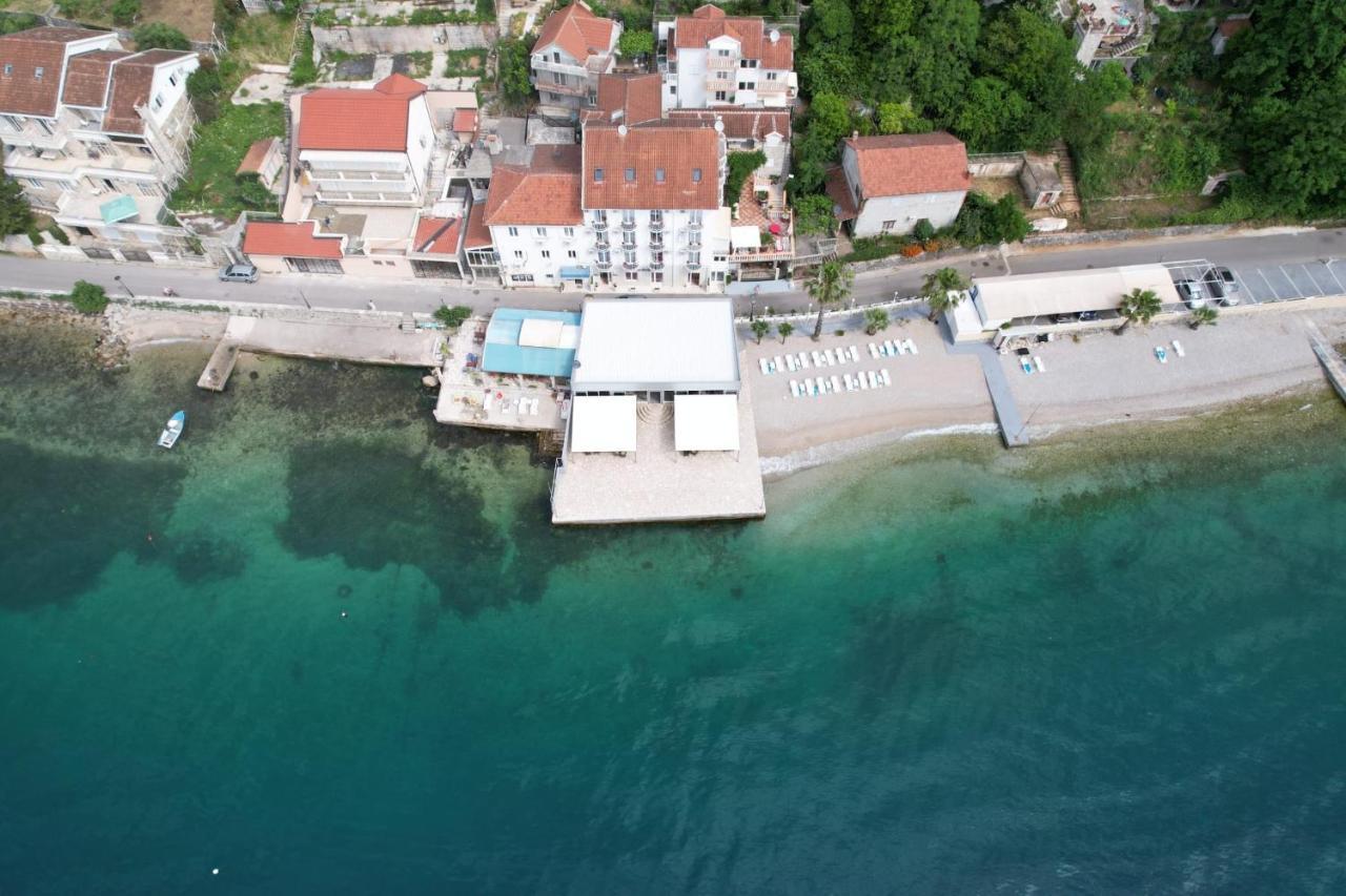 Hotel Azzurro Herceg Novi Eksteriør bilde