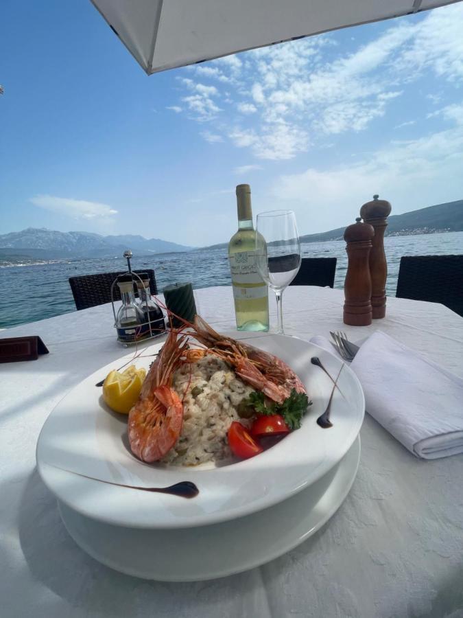 Hotel Azzurro Herceg Novi Eksteriør bilde