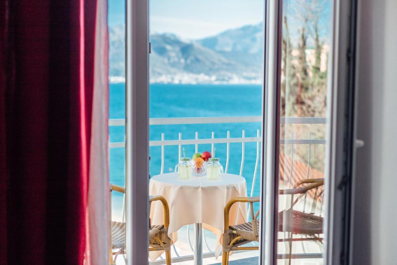 Hotel Azzurro Herceg Novi Eksteriør bilde