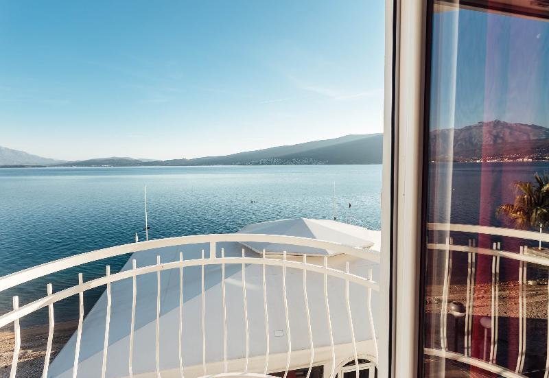 Hotel Azzurro Herceg Novi Eksteriør bilde