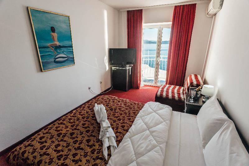 Hotel Azzurro Herceg Novi Eksteriør bilde